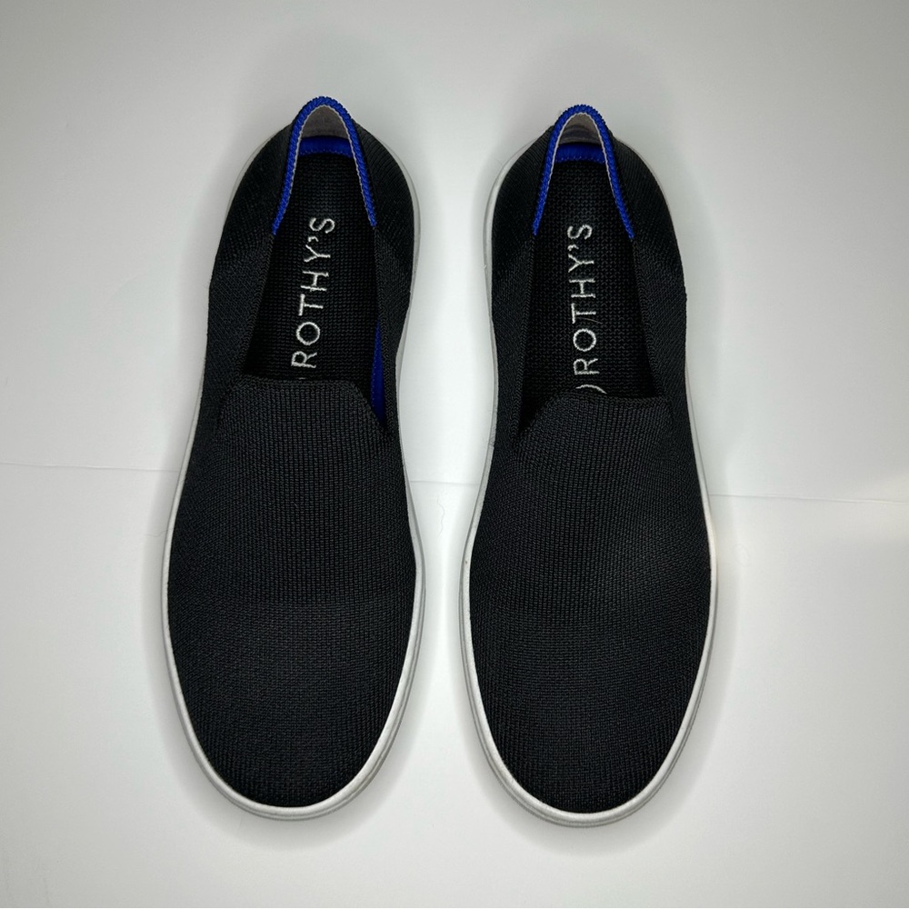 Rothy’s - *Like New!* Women’s size 6 - Black with blue and white stripe